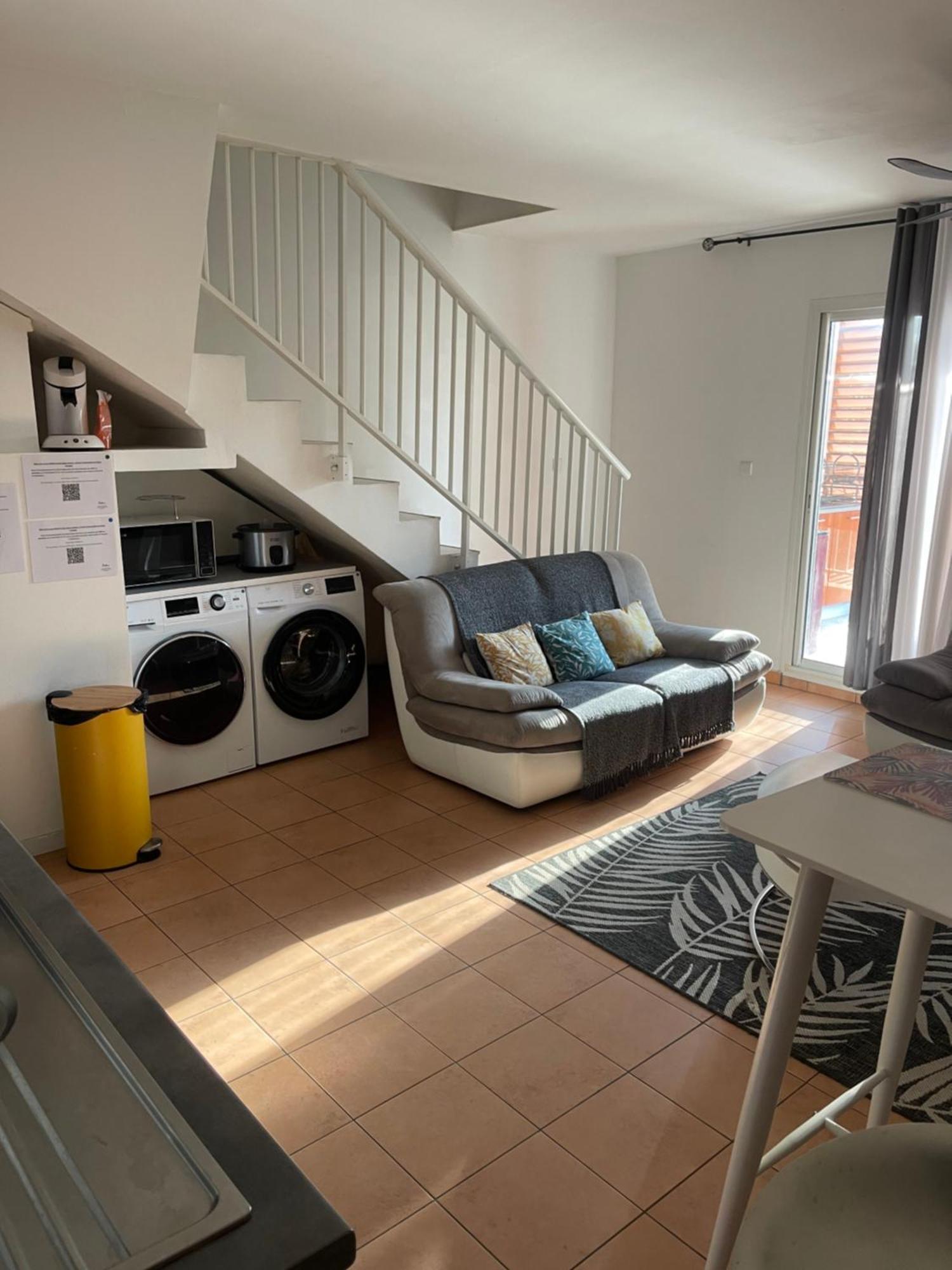 Casa Coliving Avec Chambre Salle De Bain Individuelles Privatives Saint Pierre Exterior photo